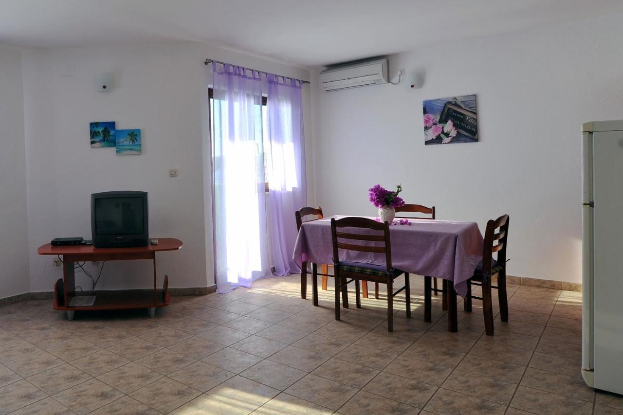 Seaside House For Families With Children Zatoglav, Rogoznica - 12212 Villa Kültér fotó